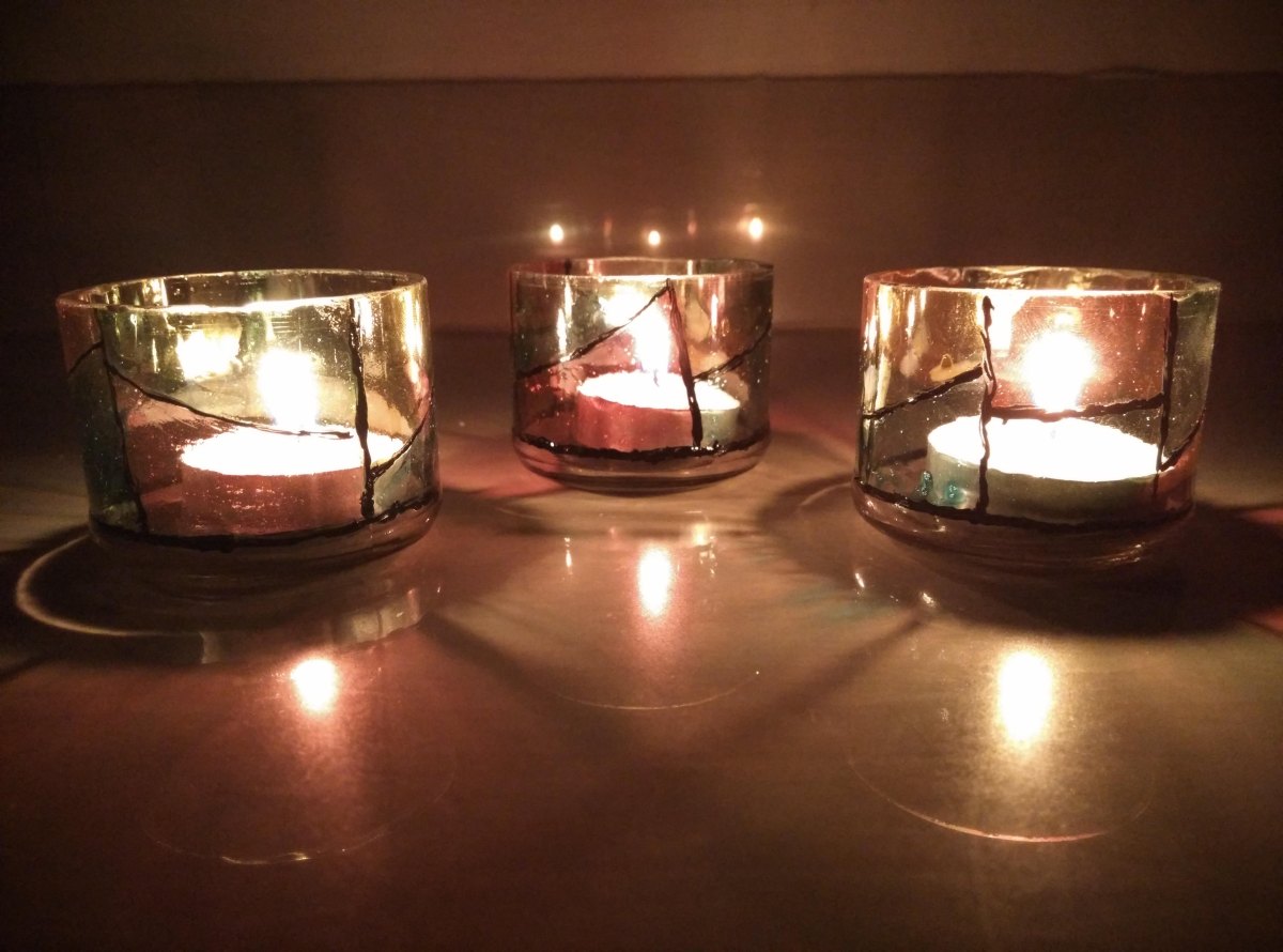 Kerzenhalter aus recyceltem Glas