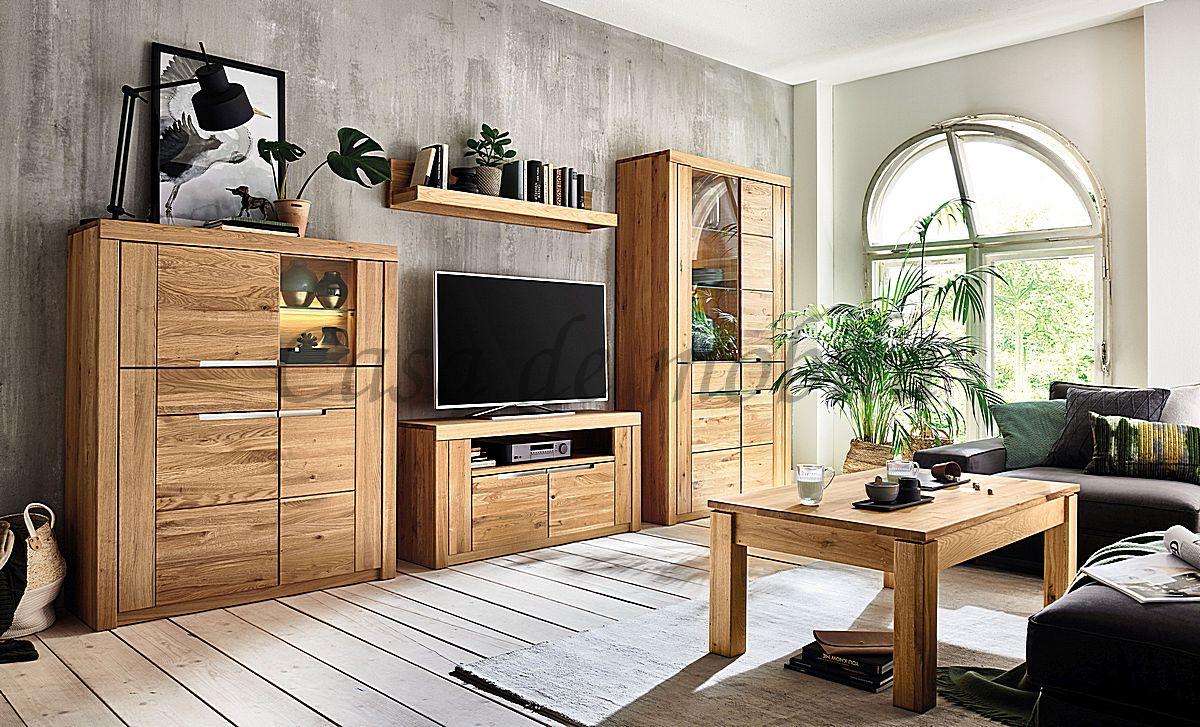 Geölte Holzmöbel im Wohnraum