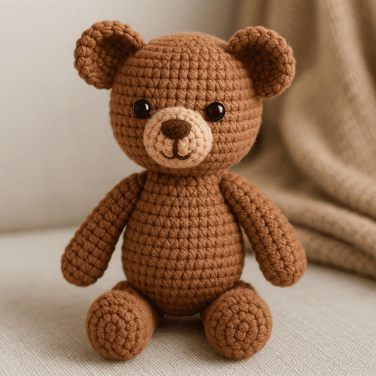 Kleiner Amigurumi Bär